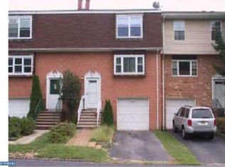 22 Featherbed Ct, Lawrence Township, NJ