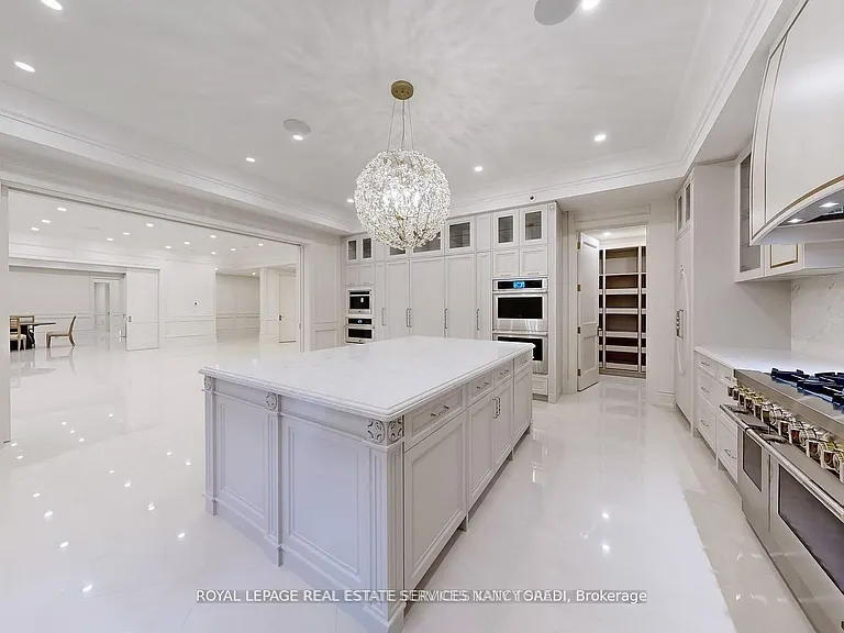 8 High Point Rd — Photo 25