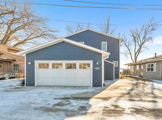 2209 Lakeshore Dr, Milford, IA 51351
