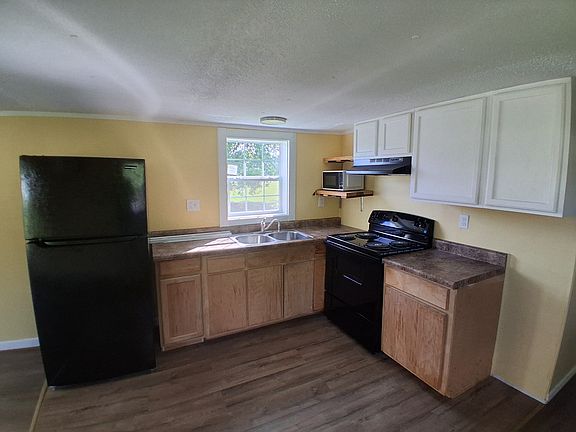 3rd image of 2020 W Barr Rd