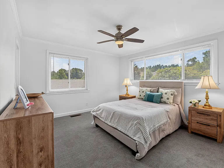 500 Emerald Pond Ln — Photo 23