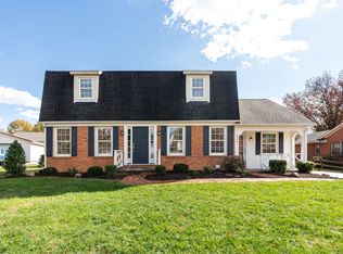 112 Country Lodge Rd, Waynesboro, VA 22980