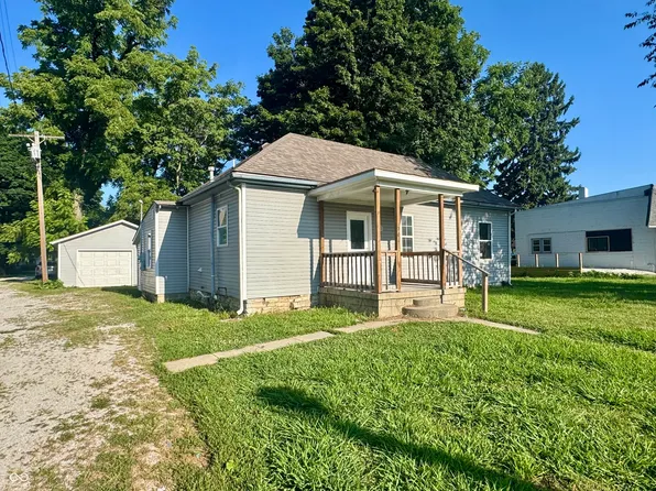 204 S Main St, Cloverdale, IN 46120