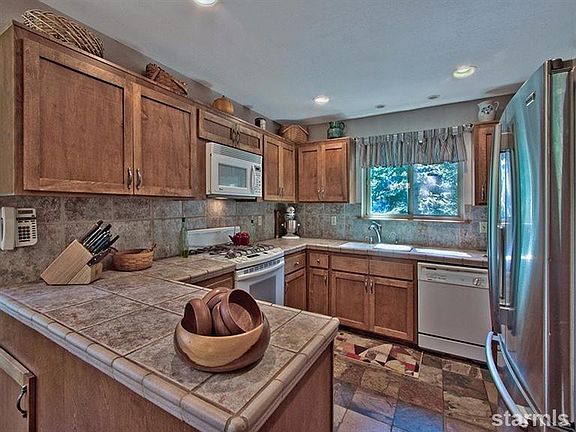 3rd image of 1630 Meadow Vale Dr