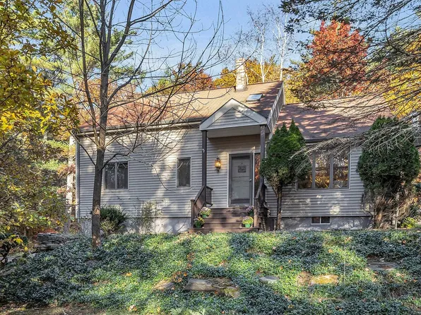 52 Haverhill Road, Salem, NH 03079