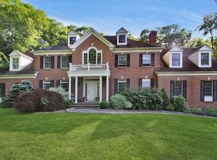 13 Amber Dr, New Fairfield, CT 06812