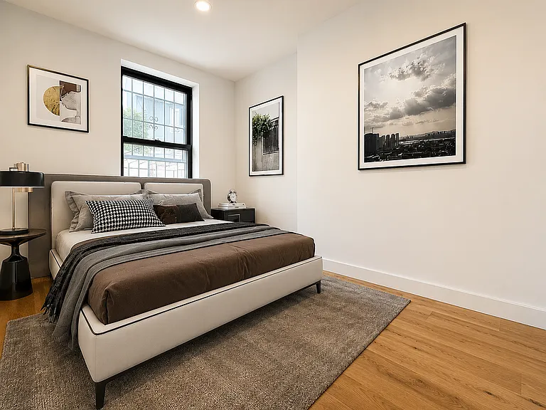 406 W 39th St #5R — Photo 2