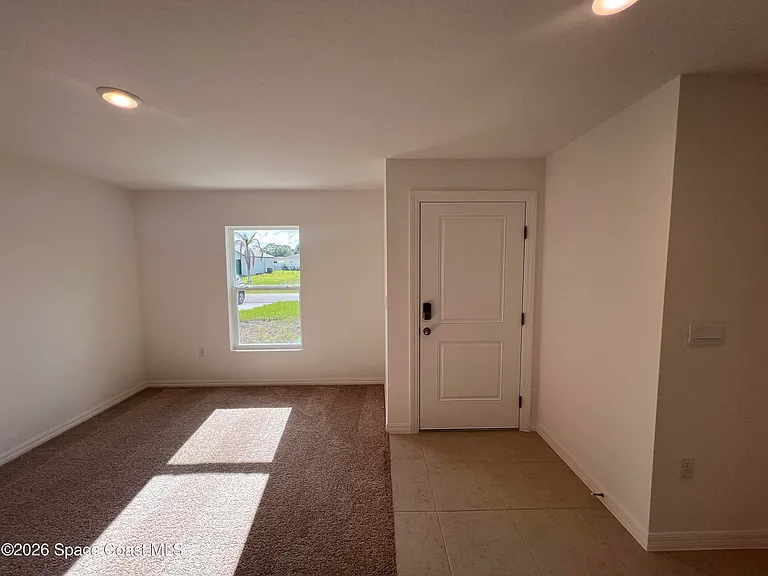 340 Wendover Rd SW — Photo 2