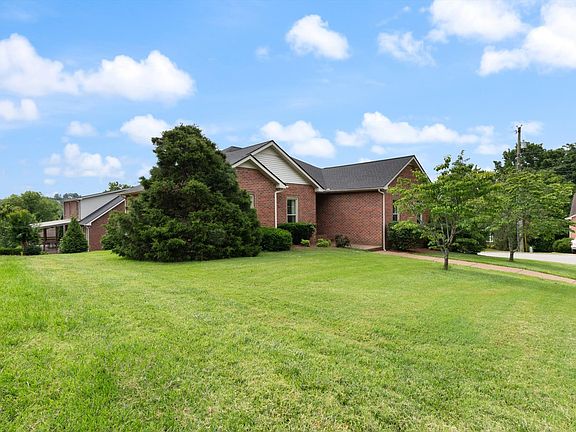 2nd image of 7220 Magnolia Hills Dr
