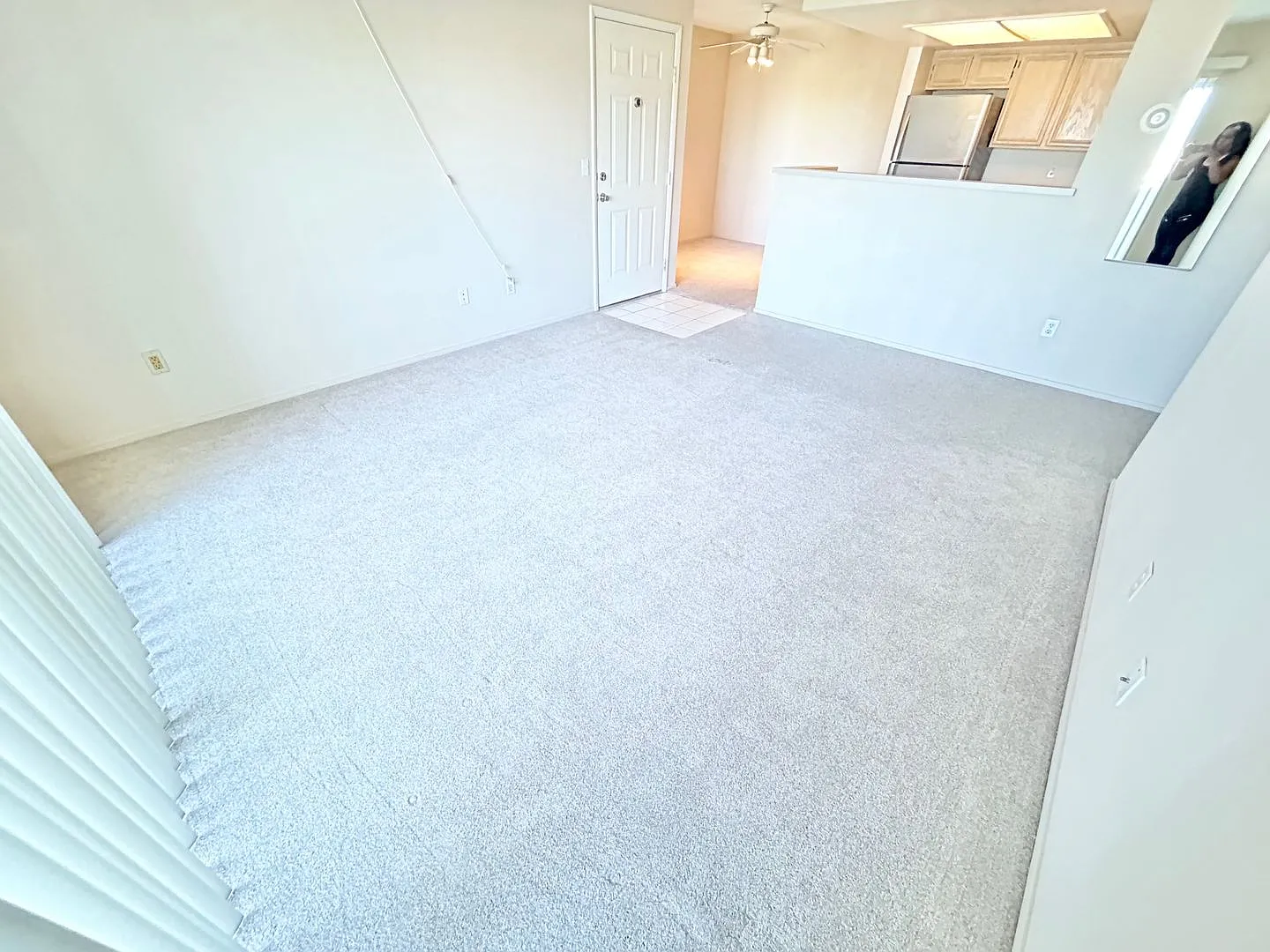 Adorable One Bedroom Condo With Great Amenities — Photo 3