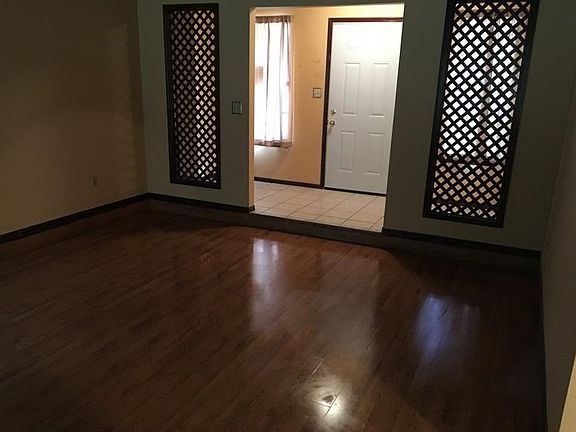 3rd image of 375 Echo Cir