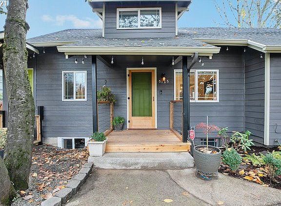 5th image of 5125 SE Malden Dr