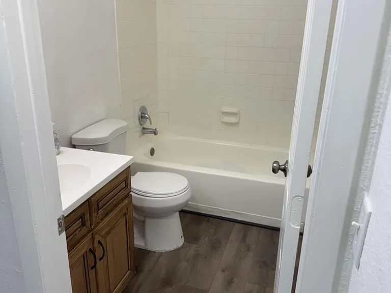 2377 Exeter Dr — Photo 6