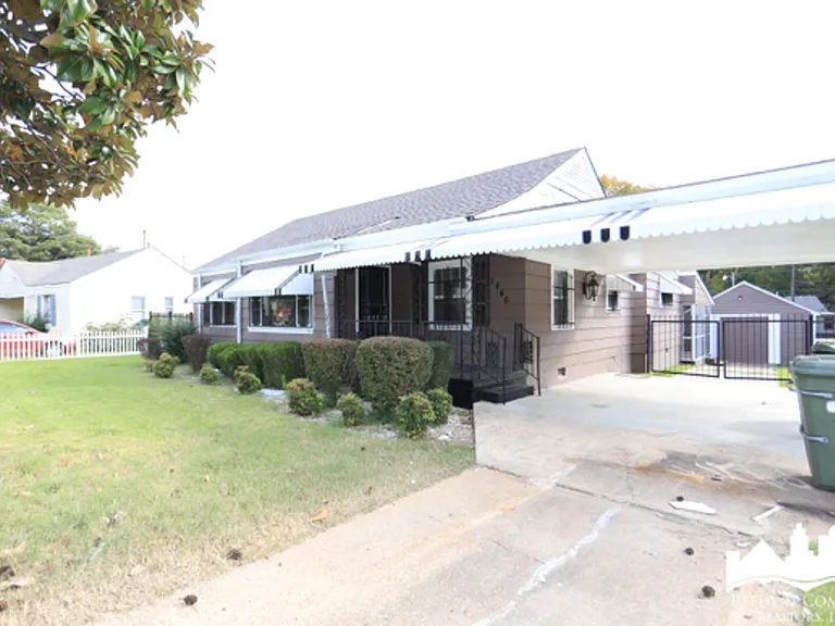 1446 Alamo St — Photo 4