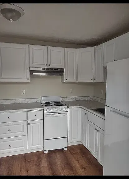 Parker Street Apartments — Photo 2