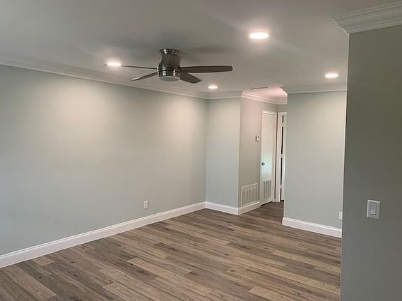 5th image of 24 Lake Vista Trl APT 205