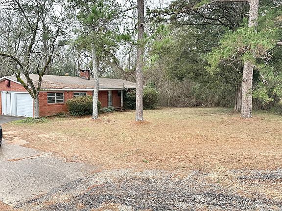 3rd image of 2871 Andrews Ave