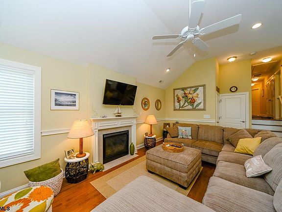 2nd image of 3423 Asbury Ave