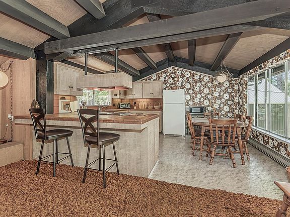 4th image of 41390 Kokanee Ln