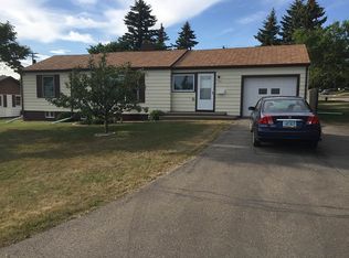 523 E Division St, Kenmare, ND 58746