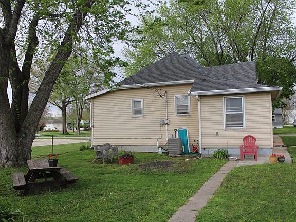 5th image of 104 W Joy St