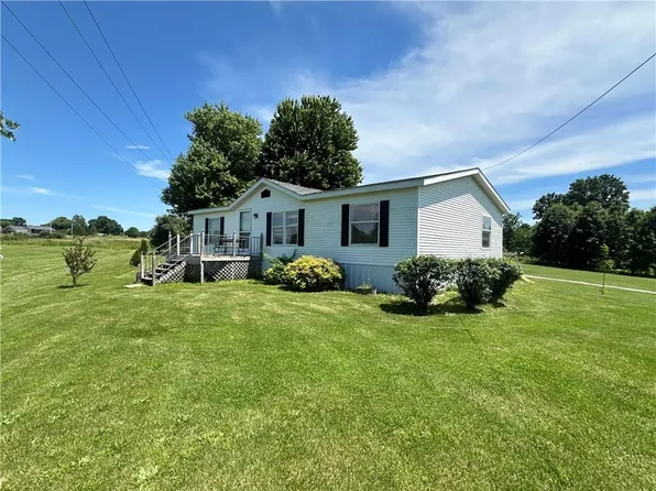 27022 Index Dr, Saint Catharine, MO 64628