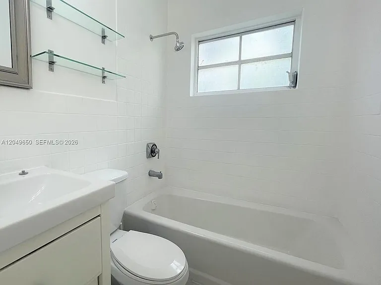 1021 Euclid Ave #9 — Photo 12
