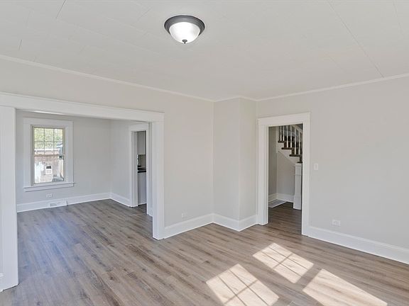 3rd image of 94 Columbus Ave