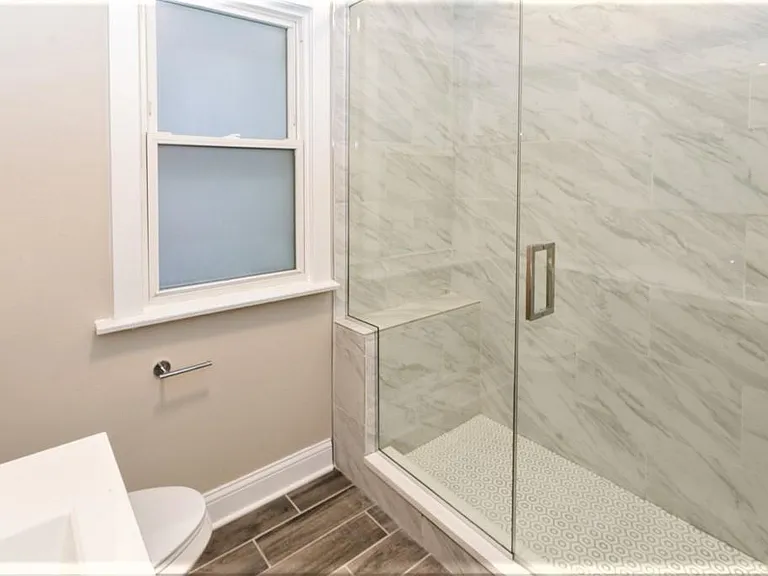1432 W Farragut Ave #2A — Photo 17