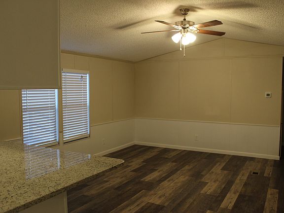 4th image of 33300 N Highway 281 #7