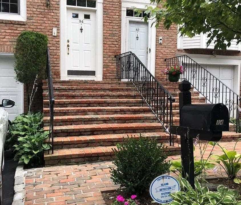 1st image of 84 Marjorie Ct
