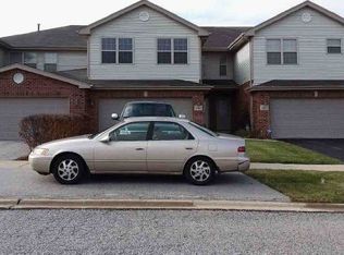 946 Regent Dr, Matteson, IL 60443