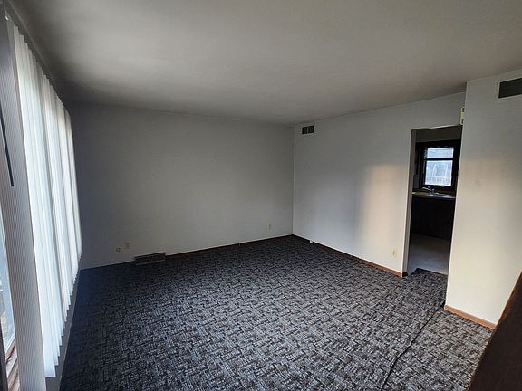 4th image of 1014 N Church St #2
