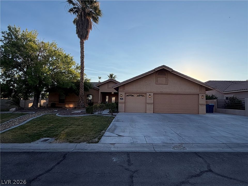 1st image of 3623 Mooncrest Cir