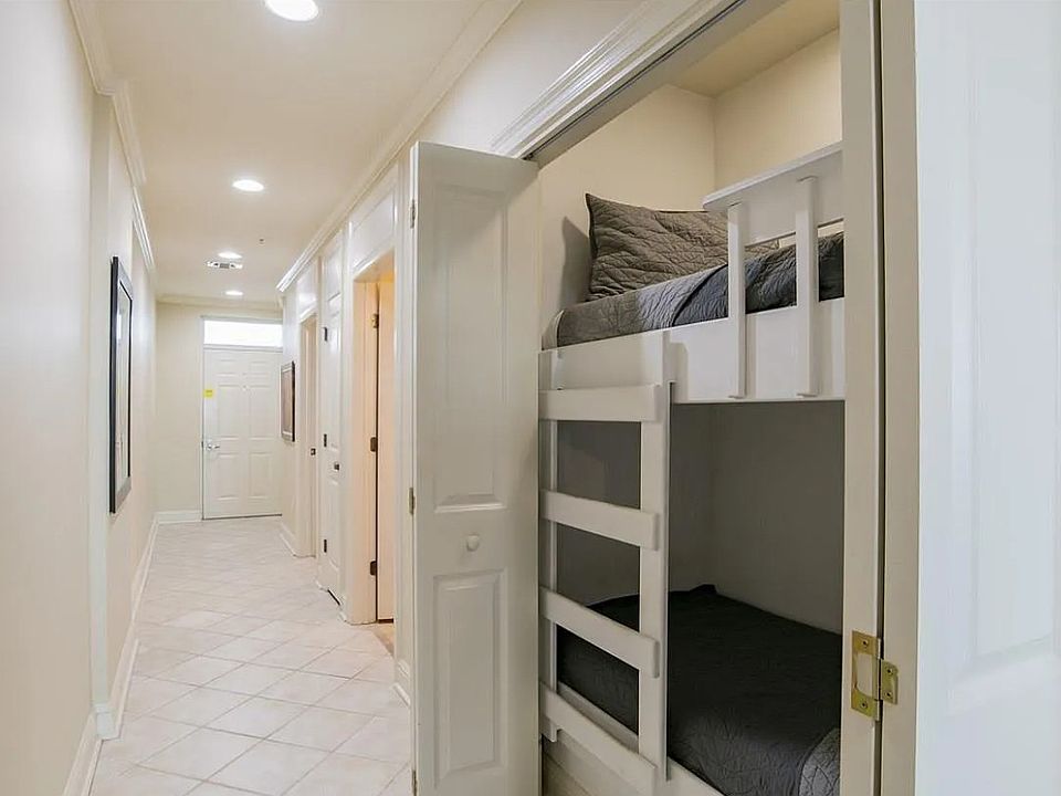 1st image of 4851 Wharf Pkwy APT 520