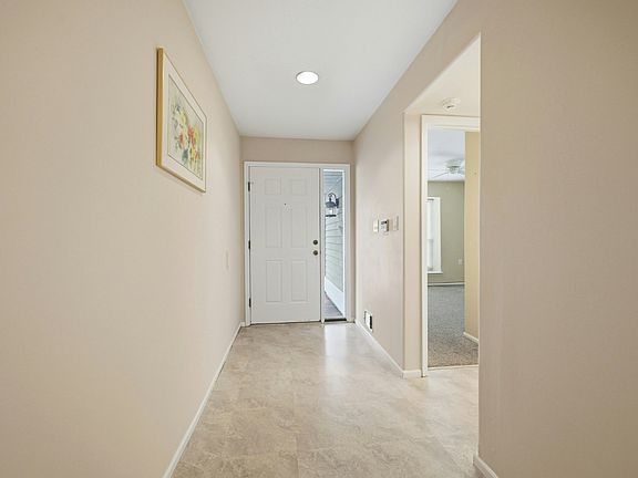 3rd image of 2 Kismet Ct