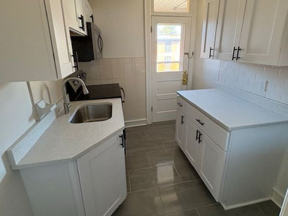1st image of 749 Maury Ave #6