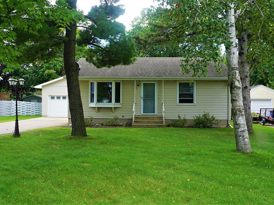 1st image of 1750 14th St S