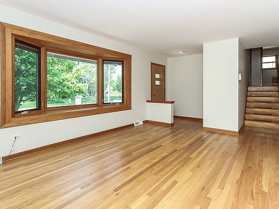 2nd image of 209 S Highland Ave