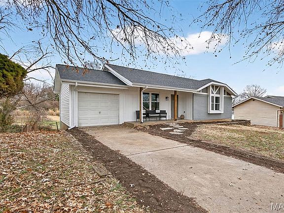 2nd image of 12166 La Padera Ln