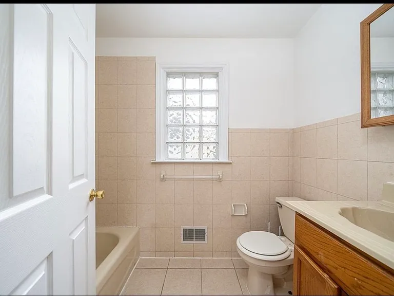 38 W 20th St #2 — Photo 12