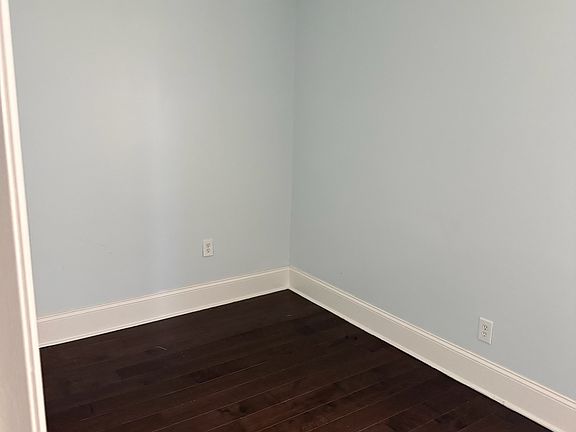 2nd image of 230 Myrtle Ave Unit 2