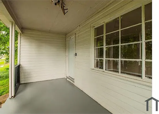 3 bed, 1072 sqft, $850 — Photo 2