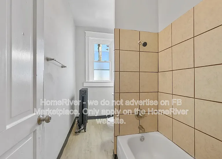 2335 May St #4F — Photo 5