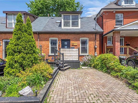 2nd image of 30 Sunset Ave