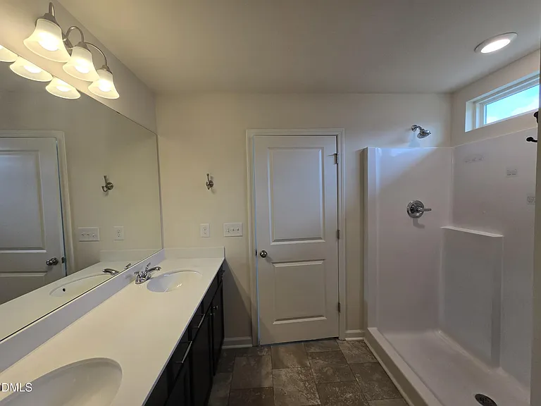 76 Saddle Oaks Ln — Photo 14