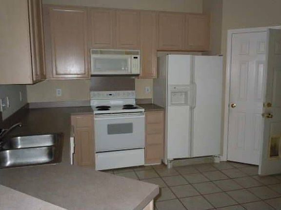4th image of 2455 Cotton Creek Dr