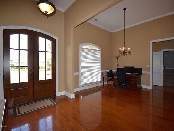 5th image of 2931 Summer Oaks Pl