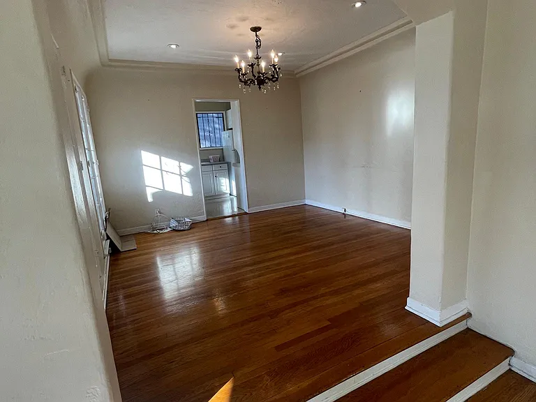 1060 S Corning St — Photo 18