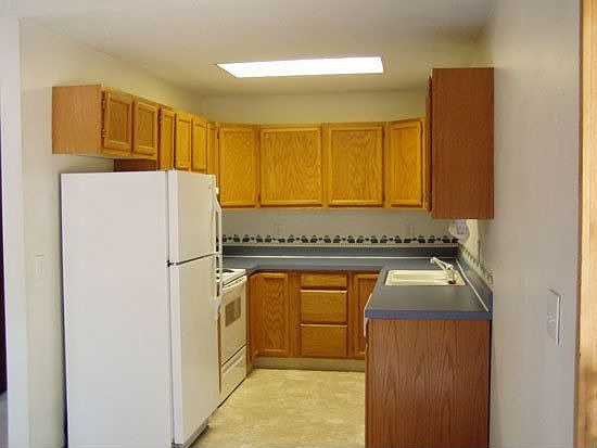 2nd image of 69229 Easy St
